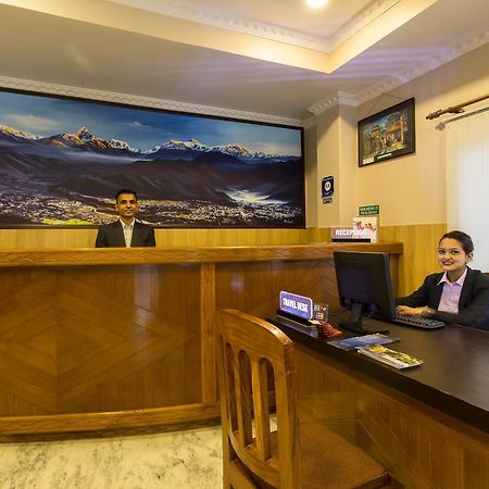 Pokhara Choice Inn Buitenkant foto