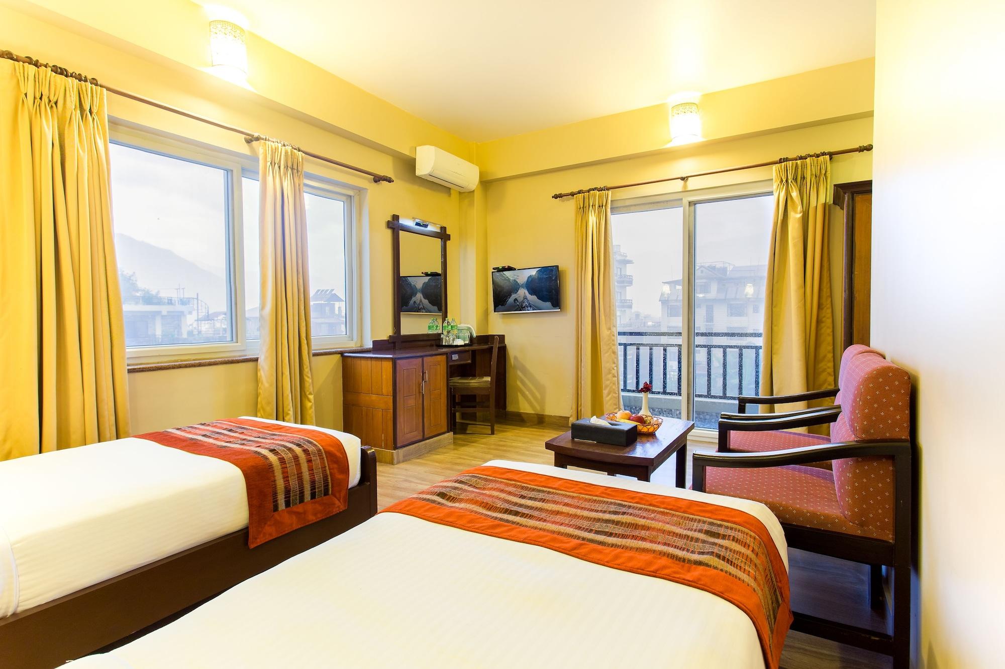 Pokhara Choice Inn Buitenkant foto