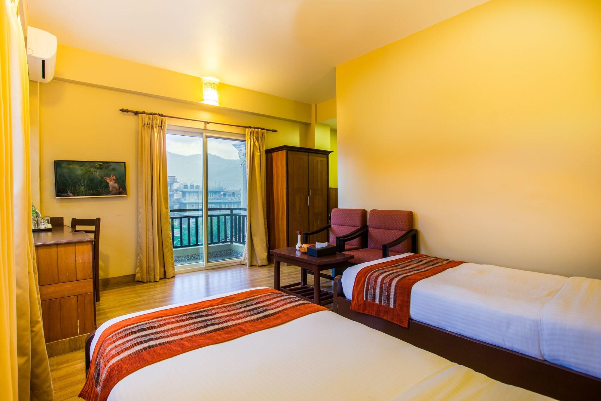 Pokhara Choice Inn Buitenkant foto