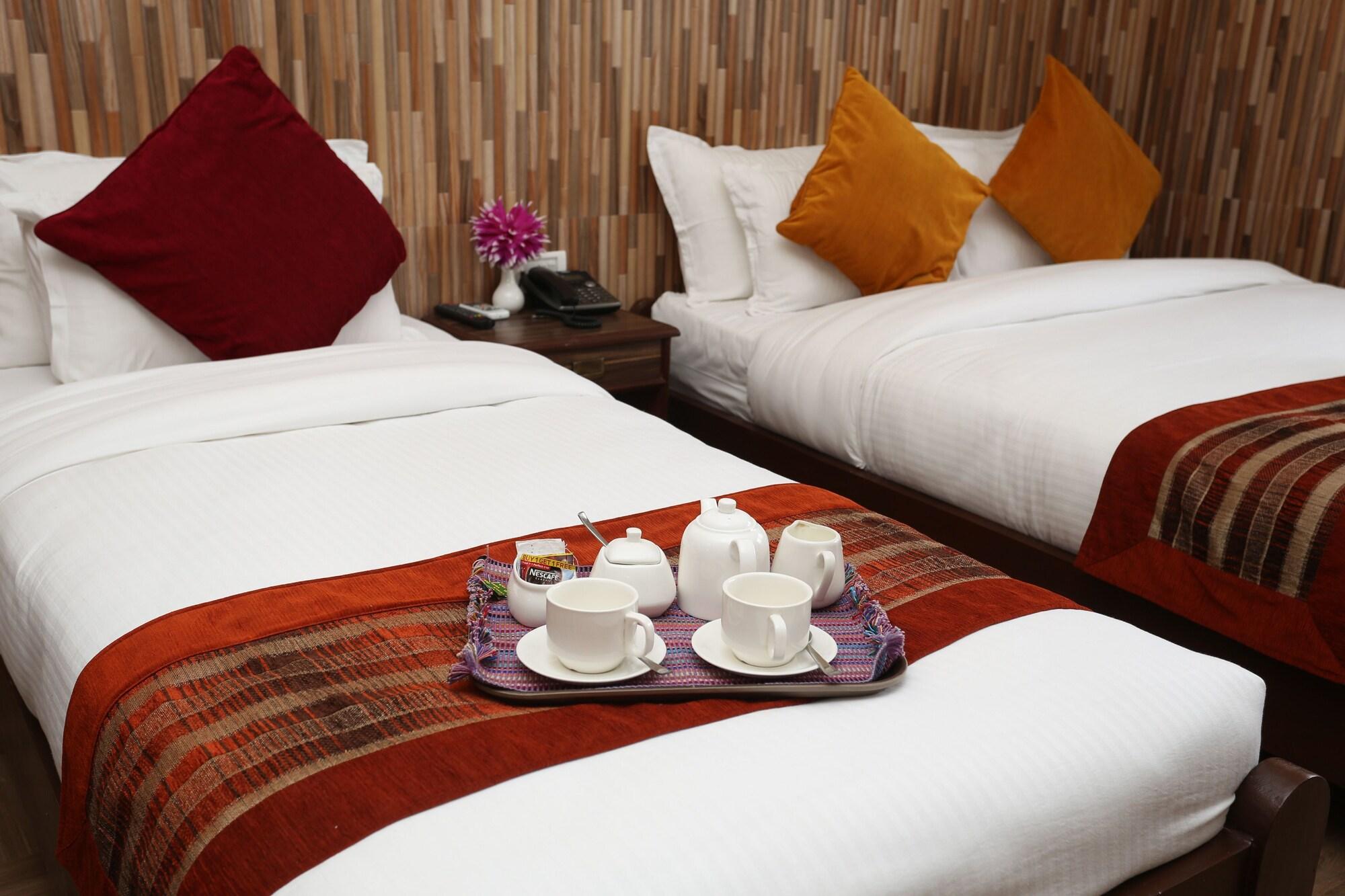 Pokhara Choice Inn Buitenkant foto