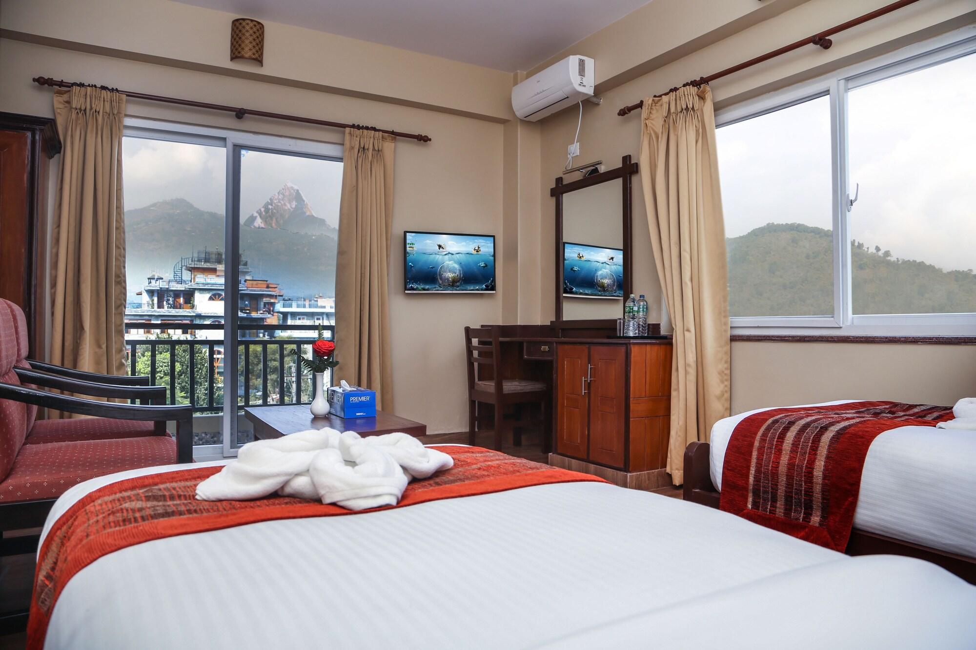 Pokhara Choice Inn Buitenkant foto