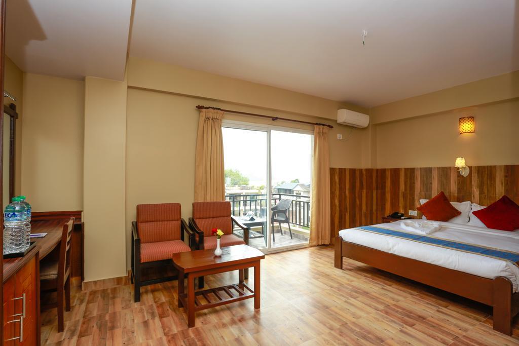 Pokhara Choice Inn Buitenkant foto
