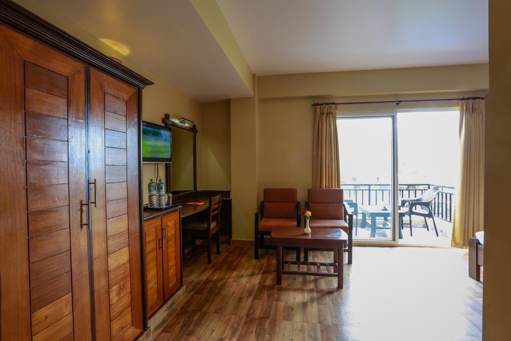 Pokhara Choice Inn Buitenkant foto