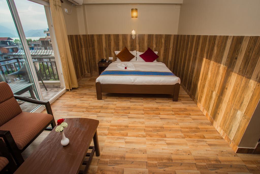Pokhara Choice Inn Buitenkant foto