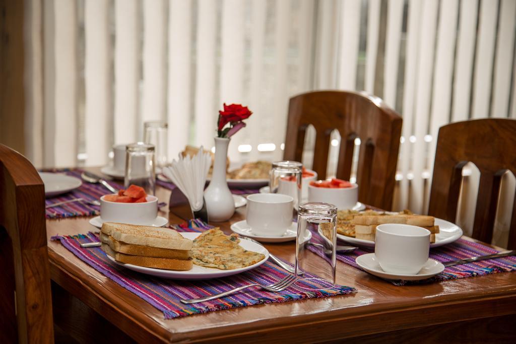 Pokhara Choice Inn Buitenkant foto