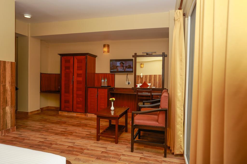 Pokhara Choice Inn Buitenkant foto