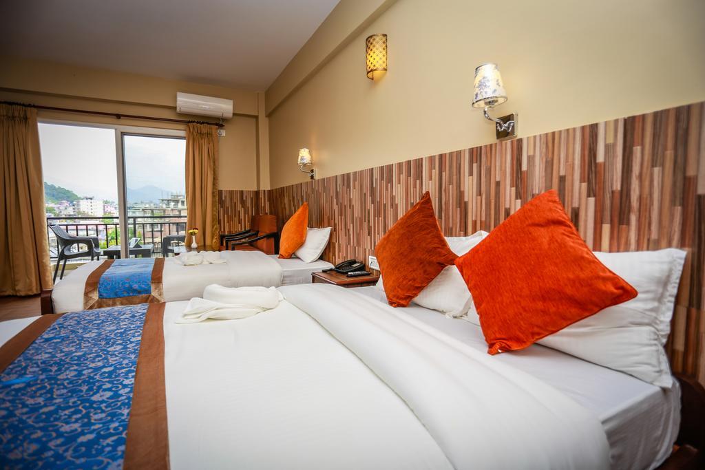 Pokhara Choice Inn Buitenkant foto