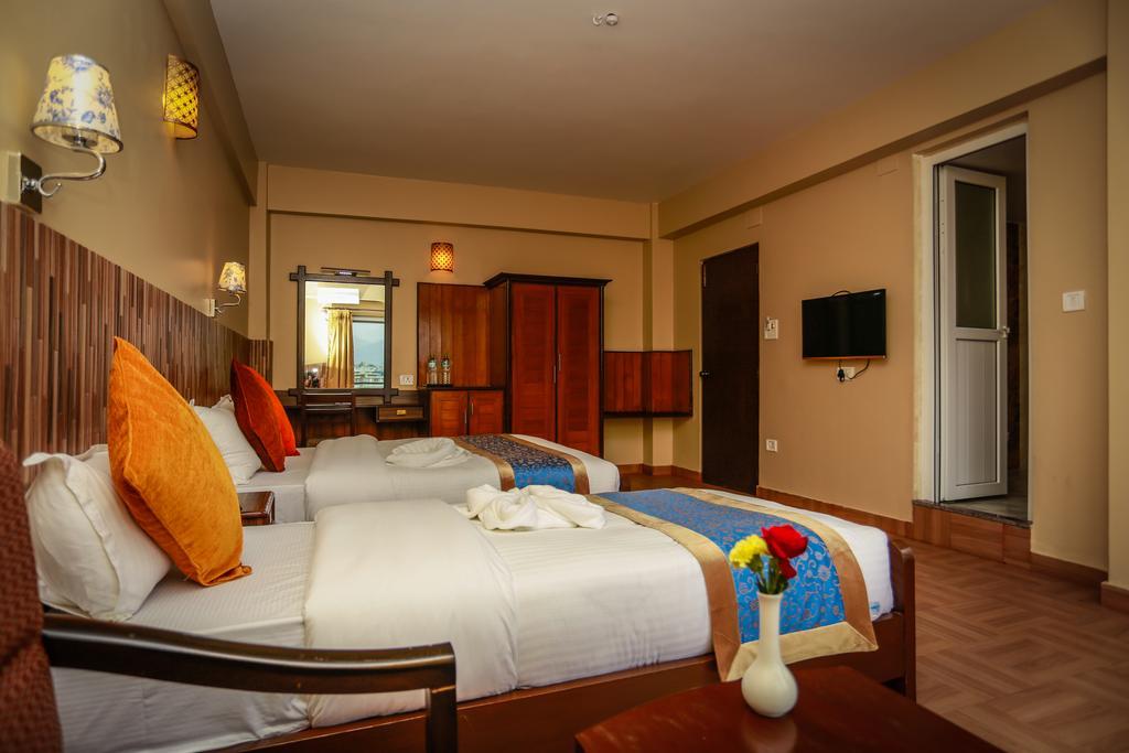 Pokhara Choice Inn Buitenkant foto