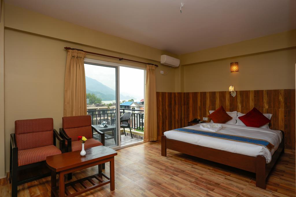 Pokhara Choice Inn Buitenkant foto