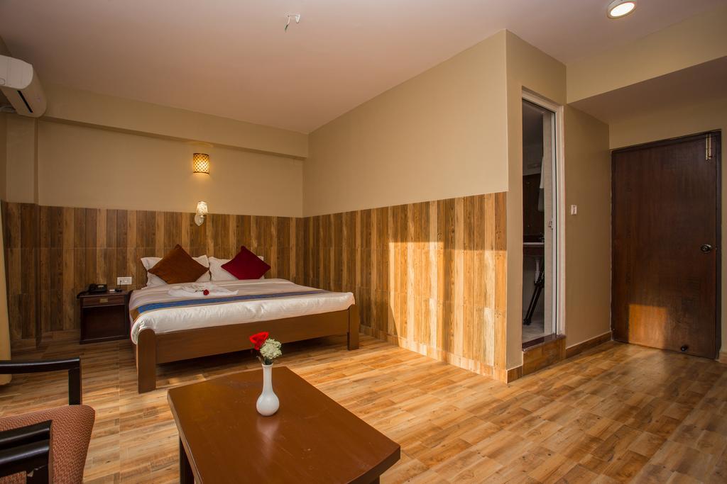 Pokhara Choice Inn Buitenkant foto
