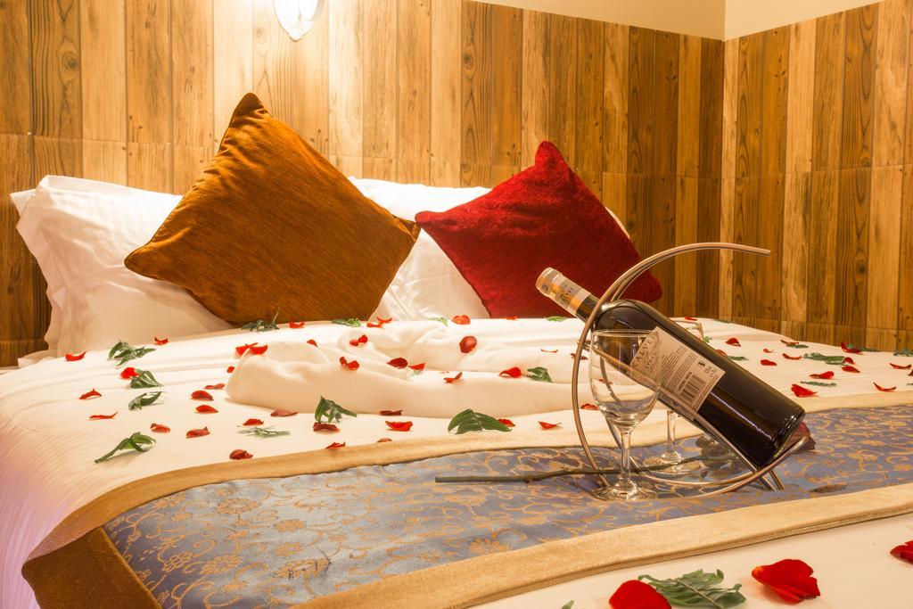 Pokhara Choice Inn Buitenkant foto